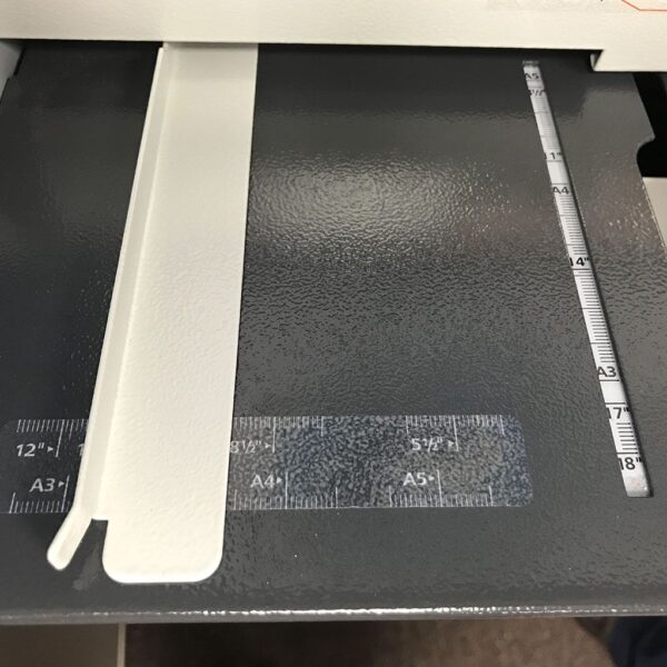 Akiles BookletMac Booklet Maker-side Guide